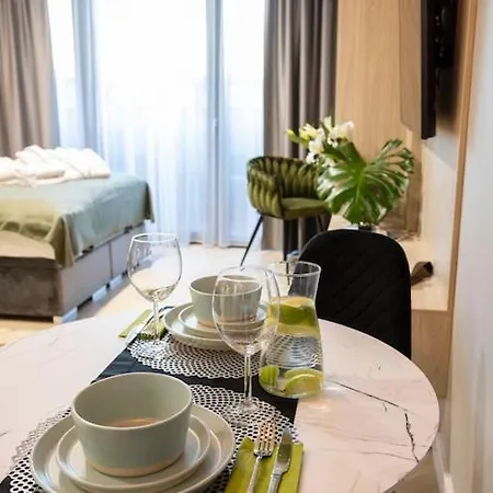 In With Pool & Jacuzzi Appartement Szczecin