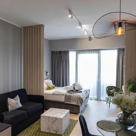 In With Pool & Jacuzzi Appartement