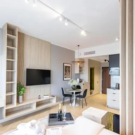 In With Pool & Jacuzzi Appartement Szczecin